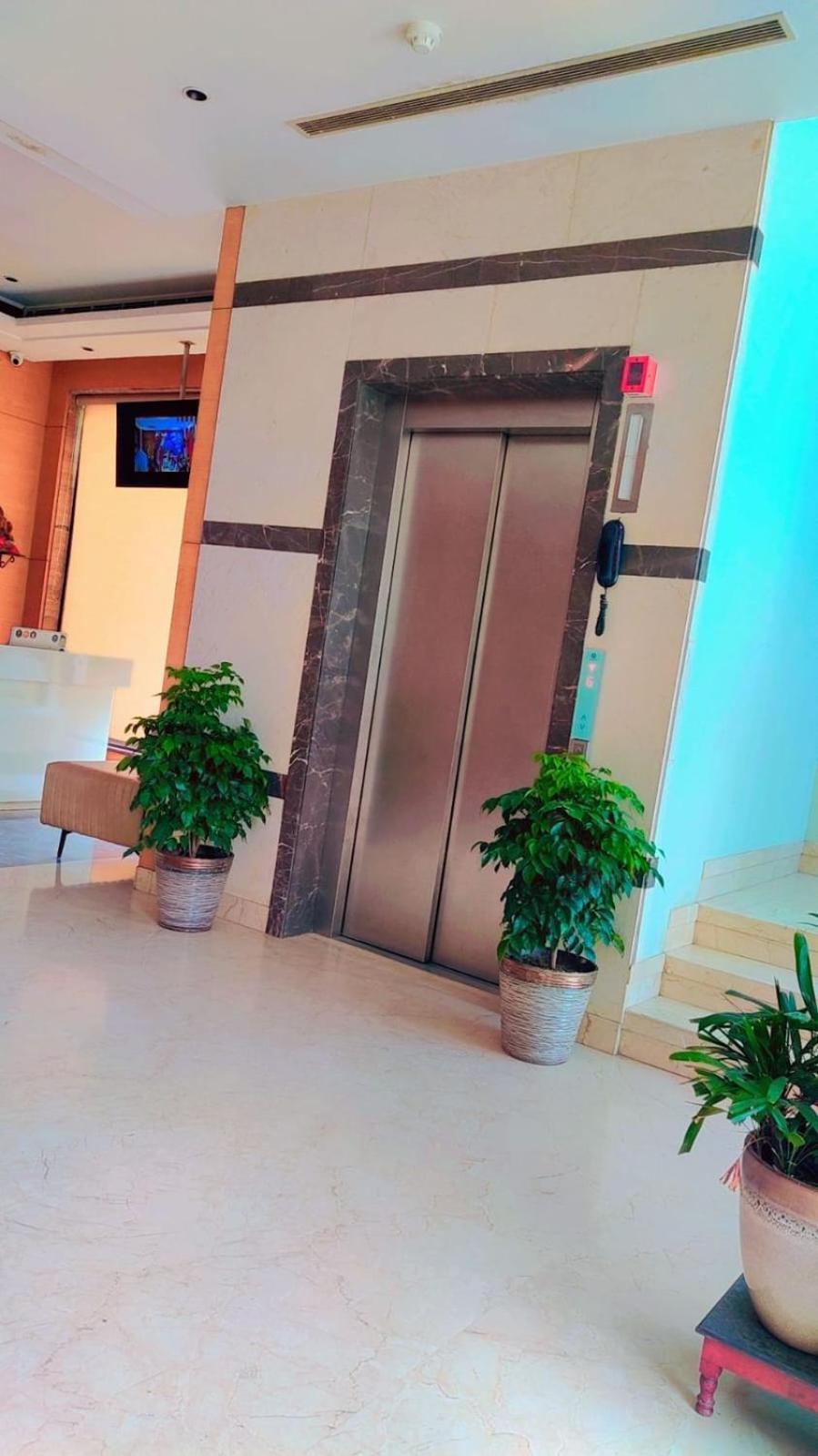 Hotel Maple Grand Agra  Zewnętrze zdjęcie